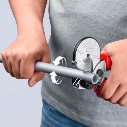 Knipex Pipe Cutter for Composite and Plastic Pipes Chrome-plated 210mm 90 25 25